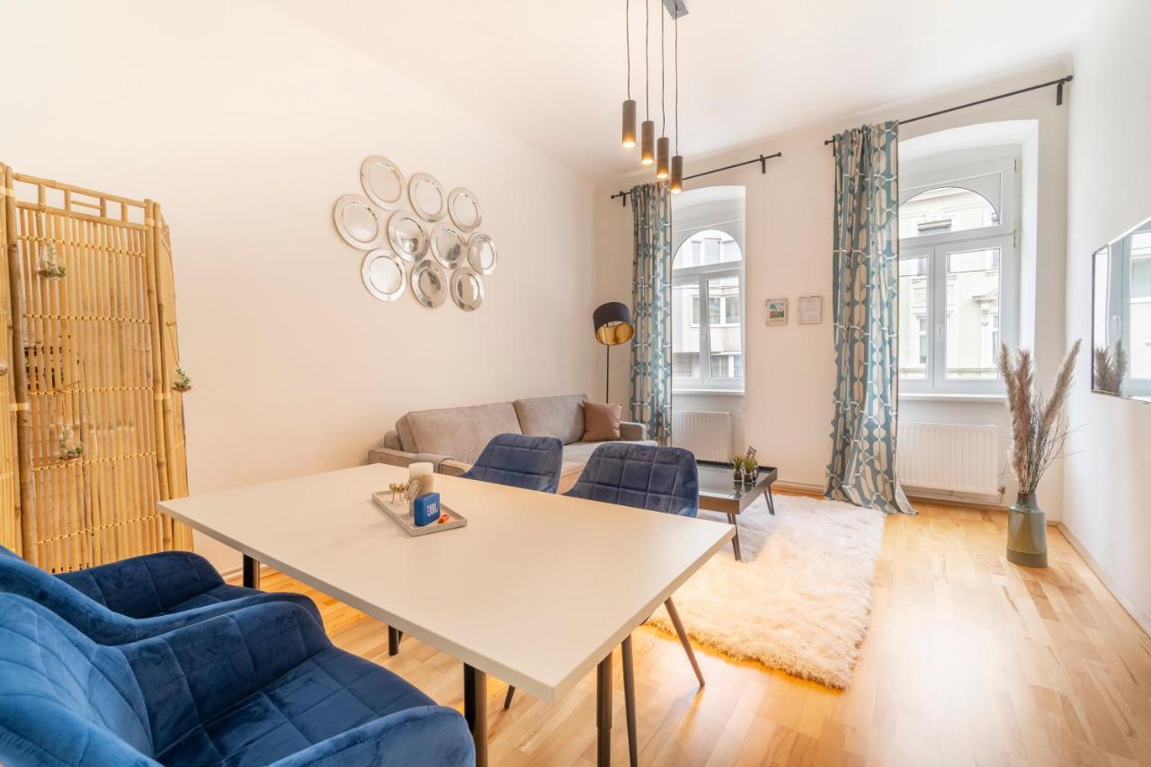 Josef'S Home I Classic Apartment I Uno-City, Vic Виена Екстериор снимка